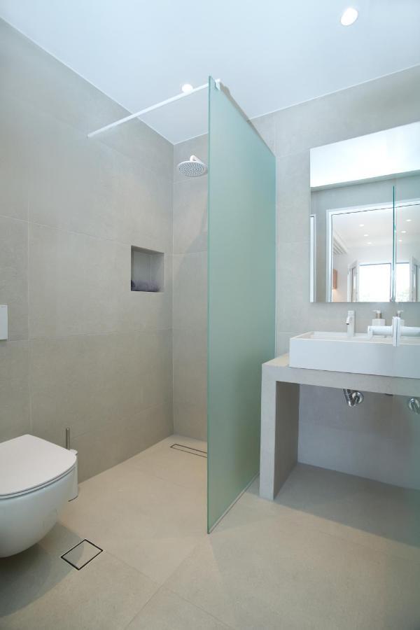Almyra Seaside Luxury Apartment