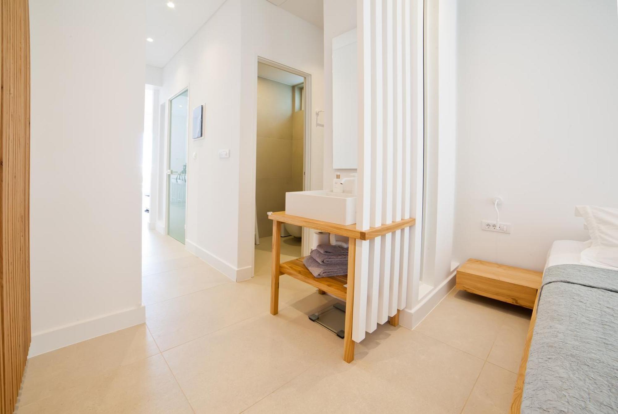Almyra Seaside Luxury Apartment *